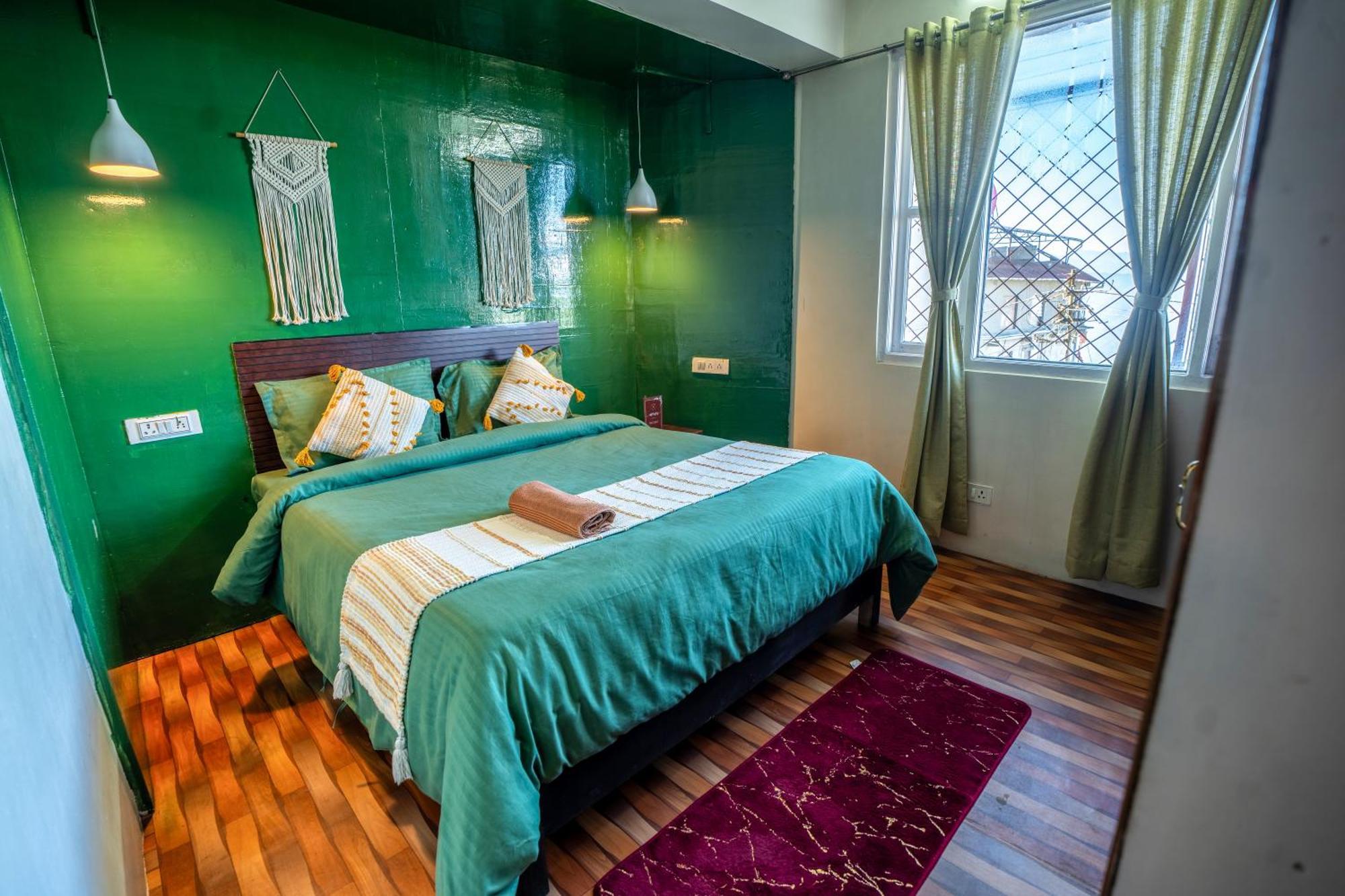 Monratino Himadrie -2 Mins Walk From Mall Road - All Rooms Have Kanchenjunga Mountain View ダージリン エクステリア 写真