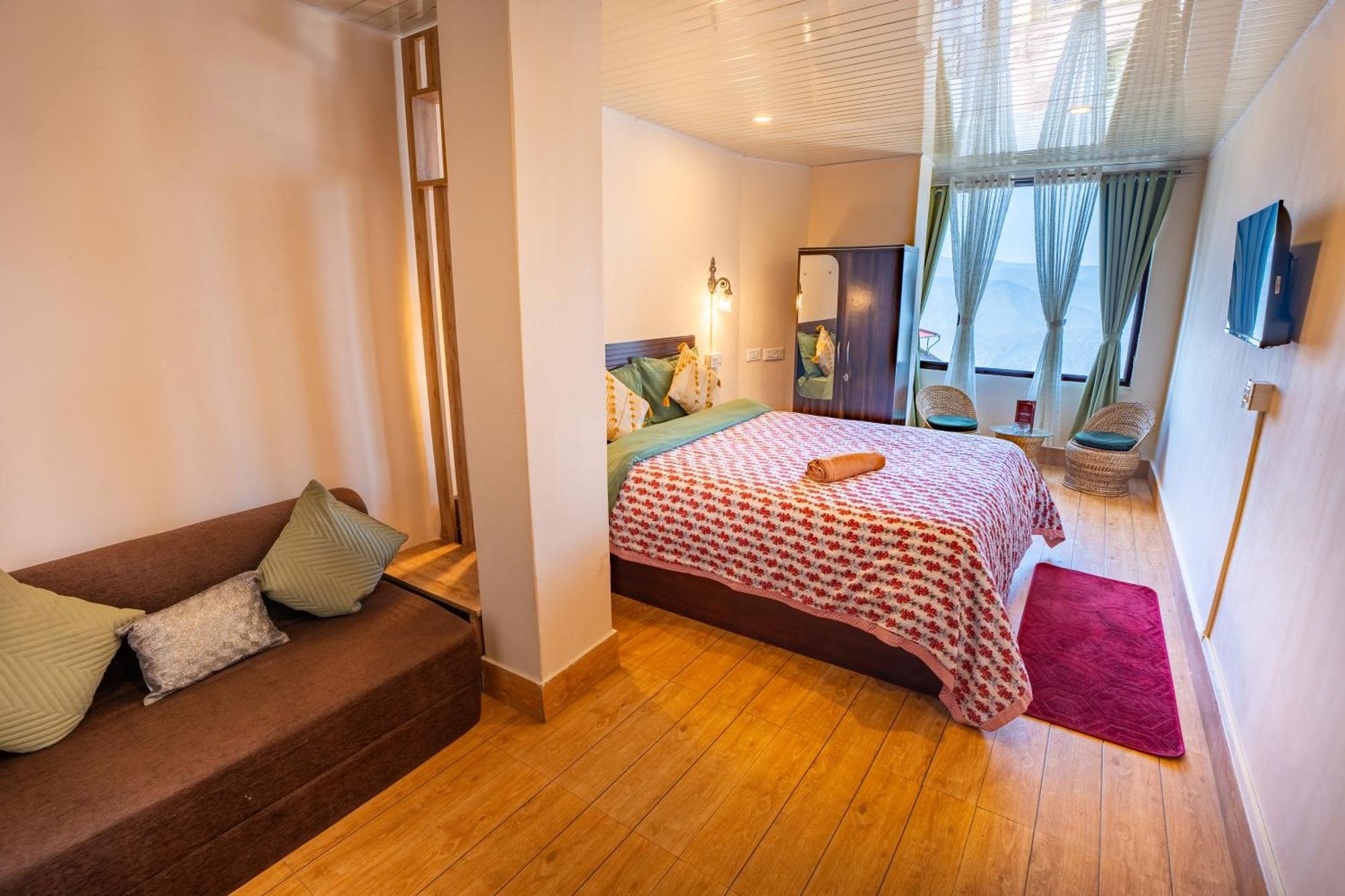 Monratino Himadrie -2 Mins Walk From Mall Road - All Rooms Have Kanchenjunga Mountain View ダージリン エクステリア 写真